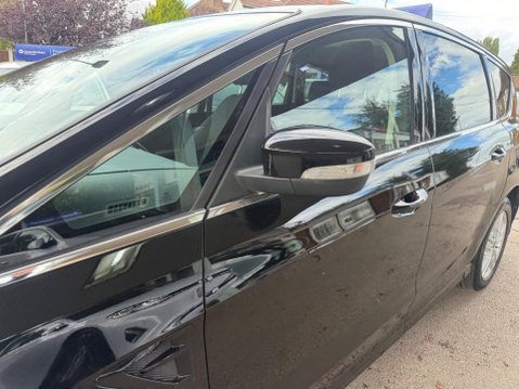Ford S-Max 2.0 TDCi Titanium Euro 6 (s/s) 5dr 30