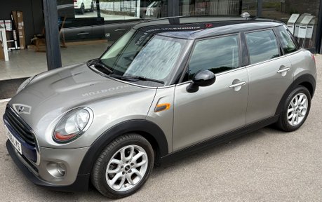 Mini Hatch Cooper 1.5 Petrol Automatic Pepper / Media XL 5 door + SAT NAV + LEATHER 9