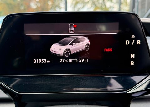 Volkswagen ID.3 Pro Performance 58kWh Life Hatchback 5dr Electric Auto (204 ps) 12