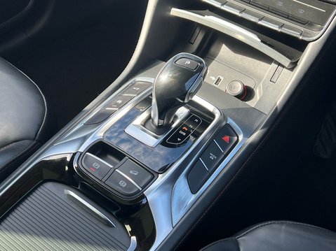 MG HS EXCLUSIVE DCT 27