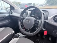 Toyota Aygo 1.0 VVT-I X-PLAY 10