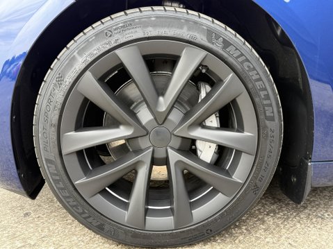 Tesla Model 3 (Dual Motor) Long Range Saloon 4dr Electric Auto 4WDE (346 ps) 17
