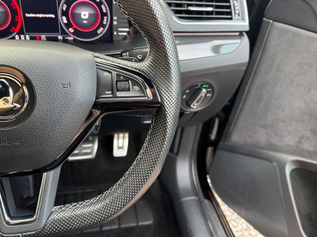Skoda Superb 2.0 Superb SportLine+ TDI Semi-Auto 5dr 25