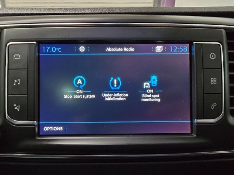 Peugeot Traveller 2.0 BlueHDi Allure Standard MPV MWB Euro 6 (s/s) 5dr (SNav) 26