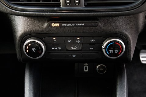 Ford Focus ST-LINE 32