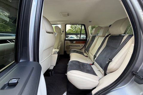 Land Rover Range Rover Sport SDV6 HSE - 10 SERVICES RECORDED - NEW MOT - RARE INTERIOR 26
