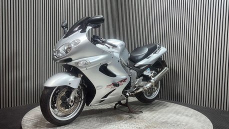 Kawasaki ZZR 2003 ONLY 24K TOURER PROJECT BIKE SPARES OR REPAIR 1200CC 5