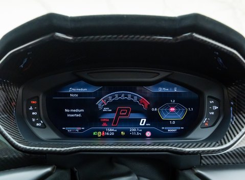 Lamborghini Urus Performante 21