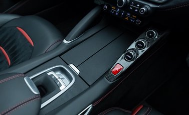 Ferrari GTC4 Lusso T 25