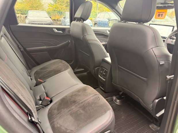 Ford Kuga ST-LINE X 16