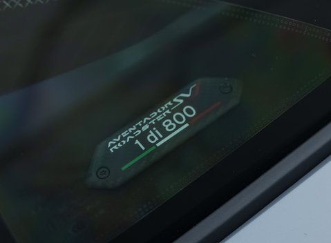 Lamborghini Aventador SVJ LP 770-4 ROADSTER 37