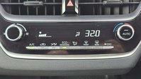 Toyota Corolla 1.8 VVT-h Design Touring Sports 5dr Petrol Hybrid CVT Euro 6 (s/s) (122 ps) 27