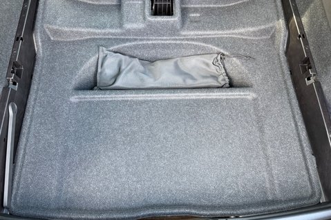 Volvo XC40 B4 INSCRIPTION PRO AWD MHEV - ONE OWNER - PAN ROOF - APPLE CARPLAY  53