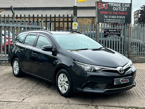 Toyota Auris VVT-I ACTIVE TOURING SPORTS 4
