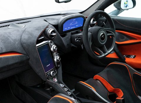 McLaren 765LT 15