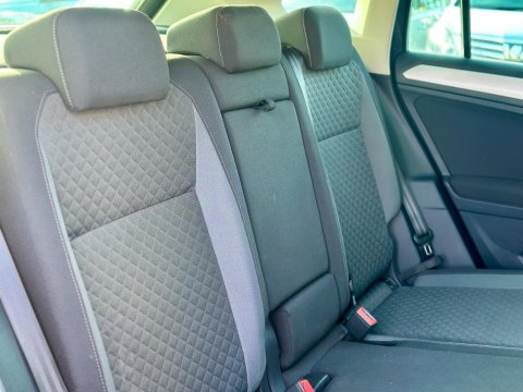Volkswagen Tiguan 2.0 TDI SE Navigation Euro 6 (s/s) 5dr 18