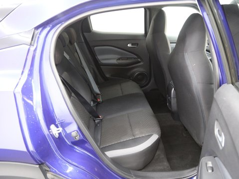 Nissan Juke 1.0 DIG-T N-Connecta DCT Auto Euro 6 (s/s) 5dr 23