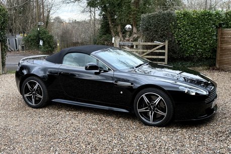 Aston Martin Vantage S V8 ROADSTER 42