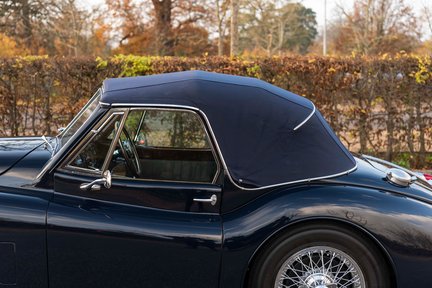 Jaguar XK 140 Drop-Head Coupe 10