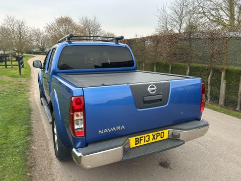Nissan Navara 2.5 dCi Tekna Auto 4WD Euro 5 4dr 7