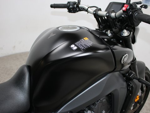 Yamaha MT-09 MT-09 (MTN890) 27