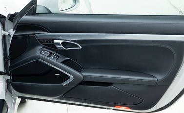Porsche 911 (991.2) Carrera 4S 19