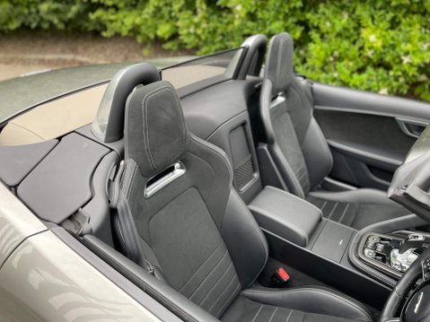 Jaguar F-Type 5.0 V8 R Auto AWD Euro 6 (s/s) 2dr 26