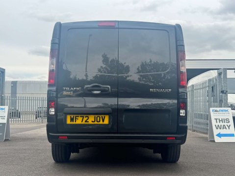 Renault Trafic 2.0 dCi Blue SL28 Sport Panel Van 5dr Diesel Manual L1 H1 Euro 6 (s/s) (130 33
