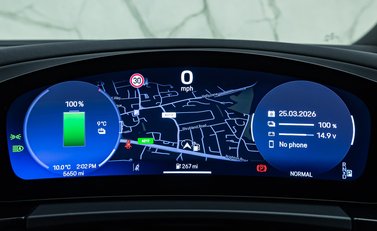 Porsche Macan 4 Electric 23