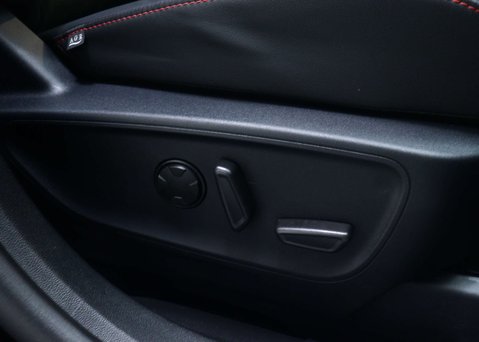 Ford Kuga 2.5 Duratec 14.4kWh ST-Line X SUV 5dr Petrol Plug-in Hybrid CVT Euro 6 (s/s 44