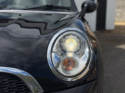 Mini Hatch 1.6 Cooper S Euro 5 (s/s) 3dr 13
