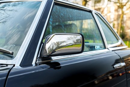 Mercedes-Benz SL Series 380 SL 11