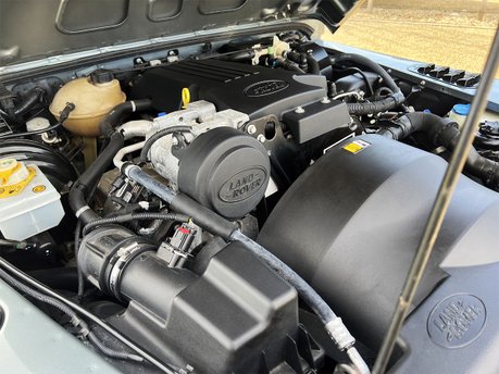 Land Rover Defender TD XS URBAN TRUCK CO 76