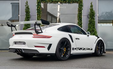 Porsche 911 GT3 RS (991.2) 4