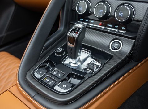 Jaguar F-Type SVR Convertible 34