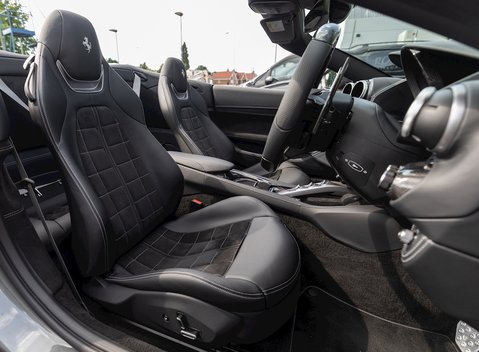 Ferrari Portofino 14