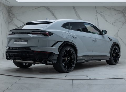 Lamborghini Urus S 6