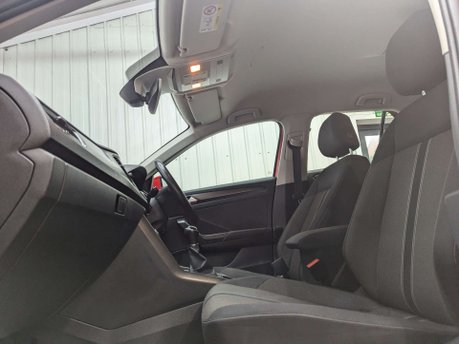 Volkswagen T-Roc 1.0 T-Roc SE TSi 5dr 57