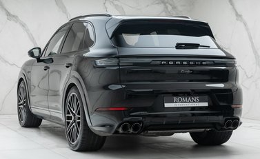Porsche Cayenne TURBO E-HYBRID 10