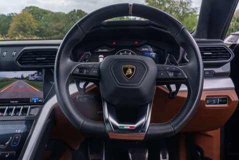 Lamborghini Urus 4.0 V8 BiTurbo SUV 5dr Petrol Auto 4WD Euro 6 (650 ps) 12