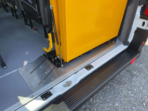 Peugeot Boxer 2.2 Boxer 440 L4H2 17-SEAT MINIBUS LITE NON-D1 WITH WHEELCHAIR RAMP. Euro 6 33