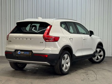 Volvo XC40 2.0 XC40 Momentum D3 5dr 9