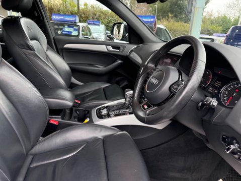 Audi Q5 2.0 TDI S line S Tronic quattro Euro 5 (s/s) 5dr 22