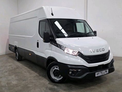 Iveco Daily Daily 35C14 Diesel 2.3 High Roof Business Van 4100L WB Hi-Matic