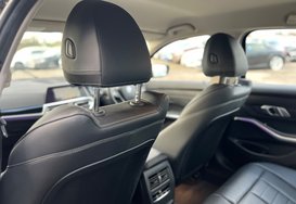 BMW 3 Series 318D SPORT 26