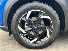 Nissan Juke 1.0 Juke N-Connecta DiG-T Semi-Auto 5dr 12