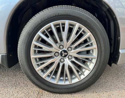 Mitsubishi Outlander 2.4 Outlander Design PHEV CVT 4WD 5dr 15