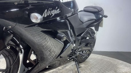 Kawasaki Ninja EX 250 2012 ONLY 9K NEW MOT 33BHP A2 READY 250CC SPORTS BIKE 29