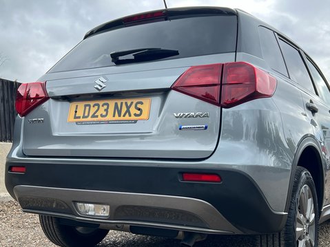Suzuki Vitara SZ-T BOOSTERJET MHEV 18