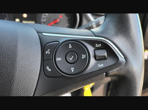 Vauxhall Grandland X SPORT NAV S/S 19